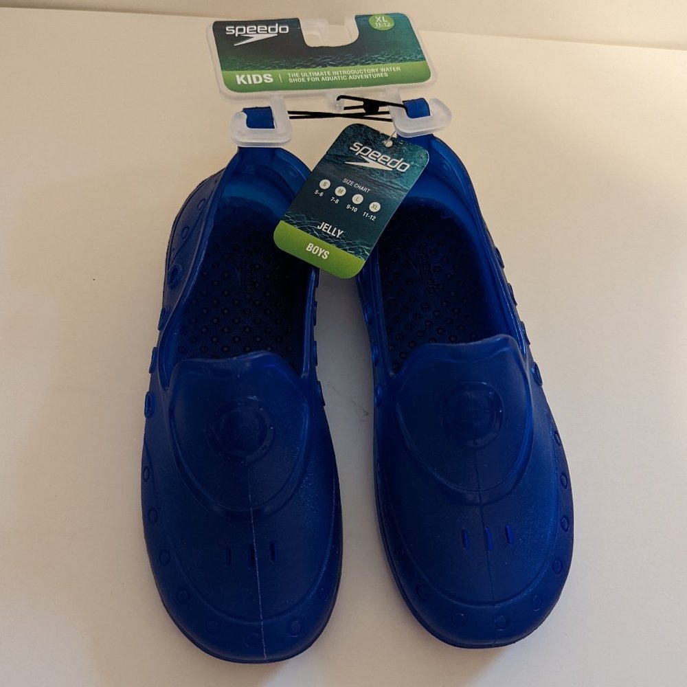 NWT--SPEEDO Royal Blue Kids XL (11-12) Jelly Water Shoes